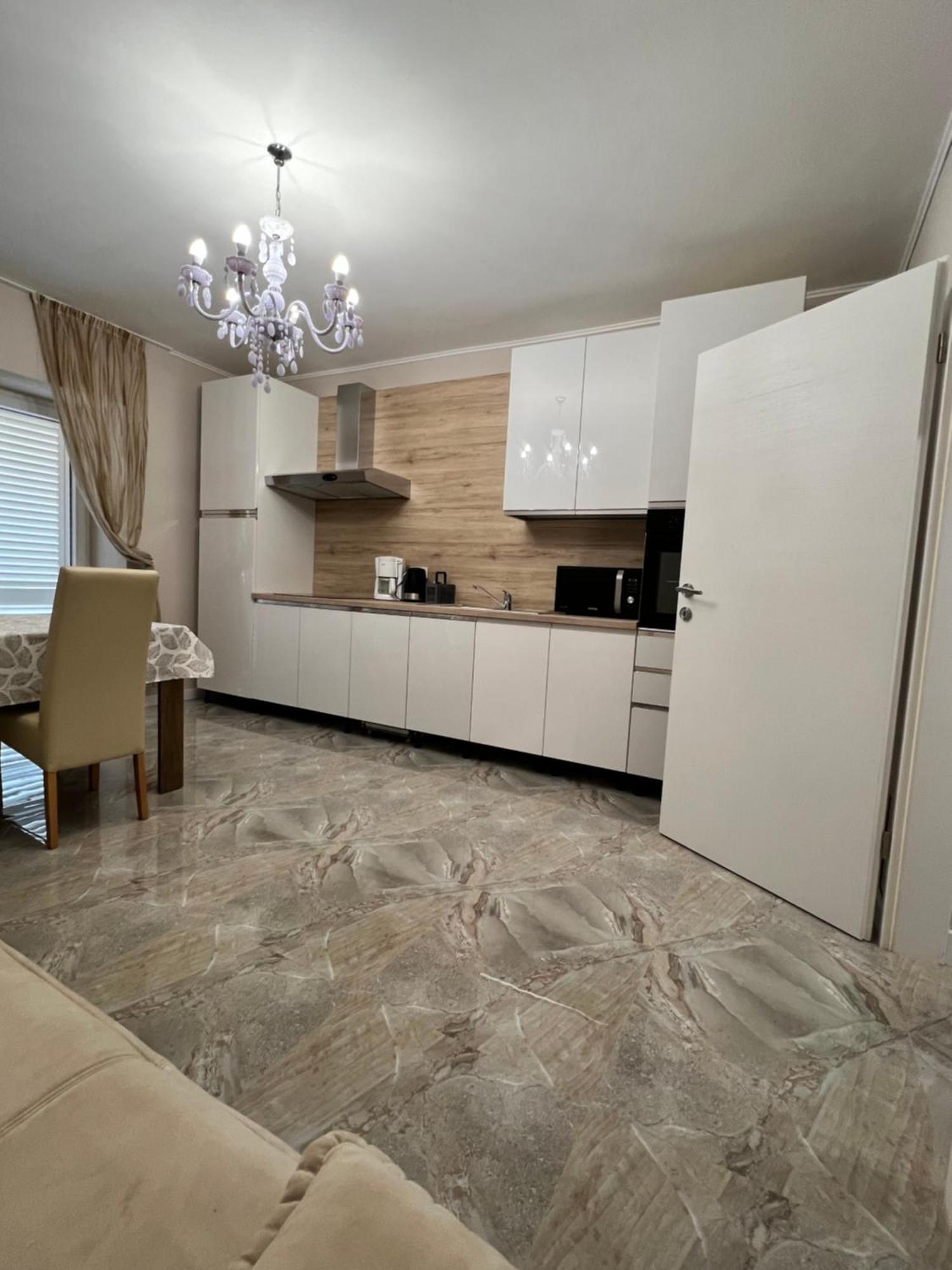 Apartments Barbara อูมัค ภายนอก รูปภาพ